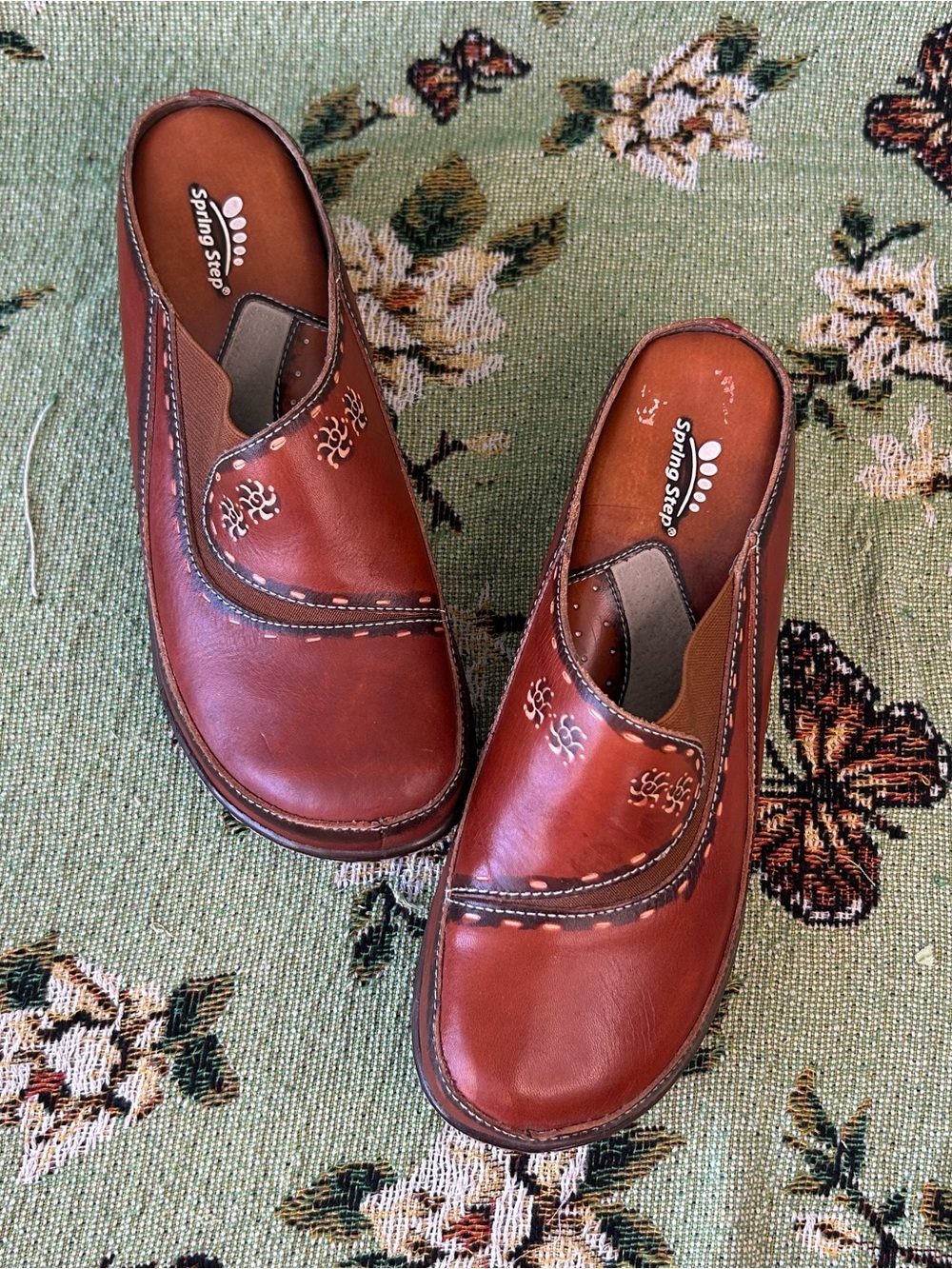 Spring Step Women's L'Artiste Chino Artisan Brown Leather Slip-On Clogs
